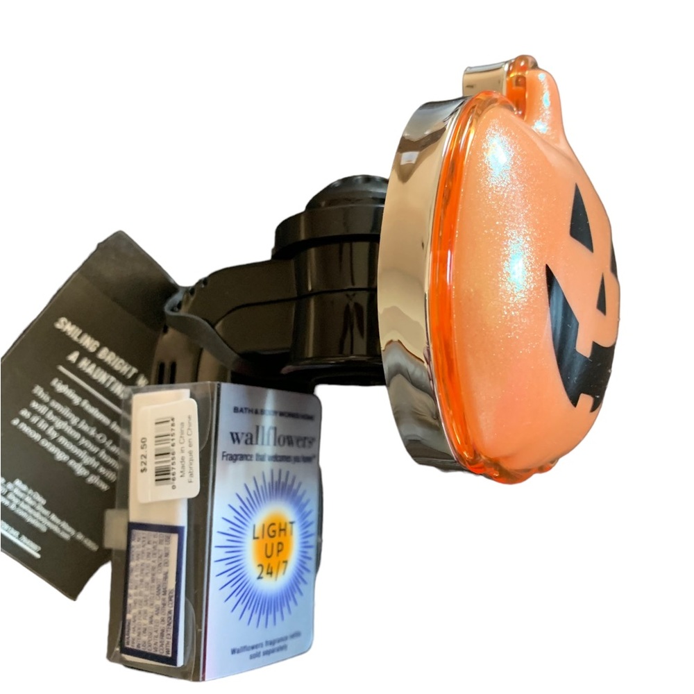 Bath & Body Works Neon Jack O Lantern Nightlight Wallflower Fragrance Plug